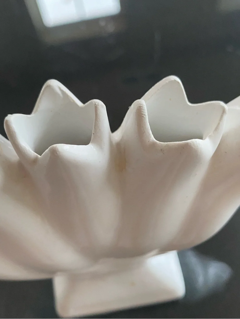 VTG ELPA Alcobaca White 5-Finger Scalloped Tulipiere Bud Vase Portugal